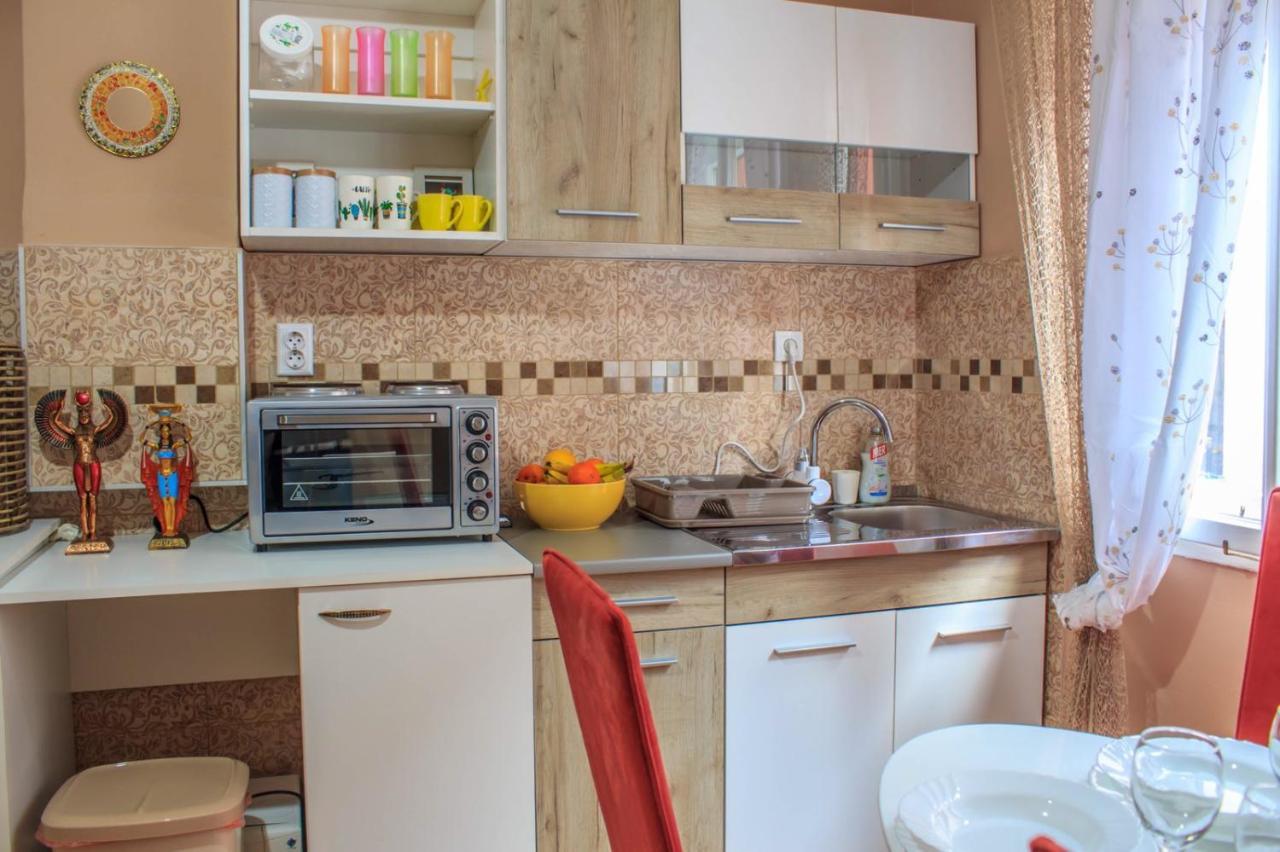 Bb Downtown Apartment Баина-Башта Экстерьер фото