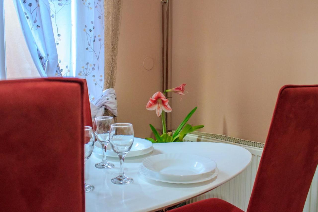 Bb Downtown Apartment Баина-Башта Экстерьер фото