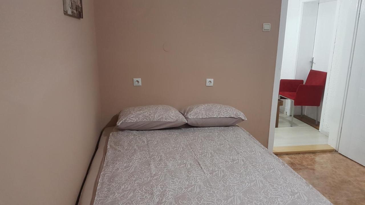 Bb Downtown Apartment Баина-Башта Экстерьер фото