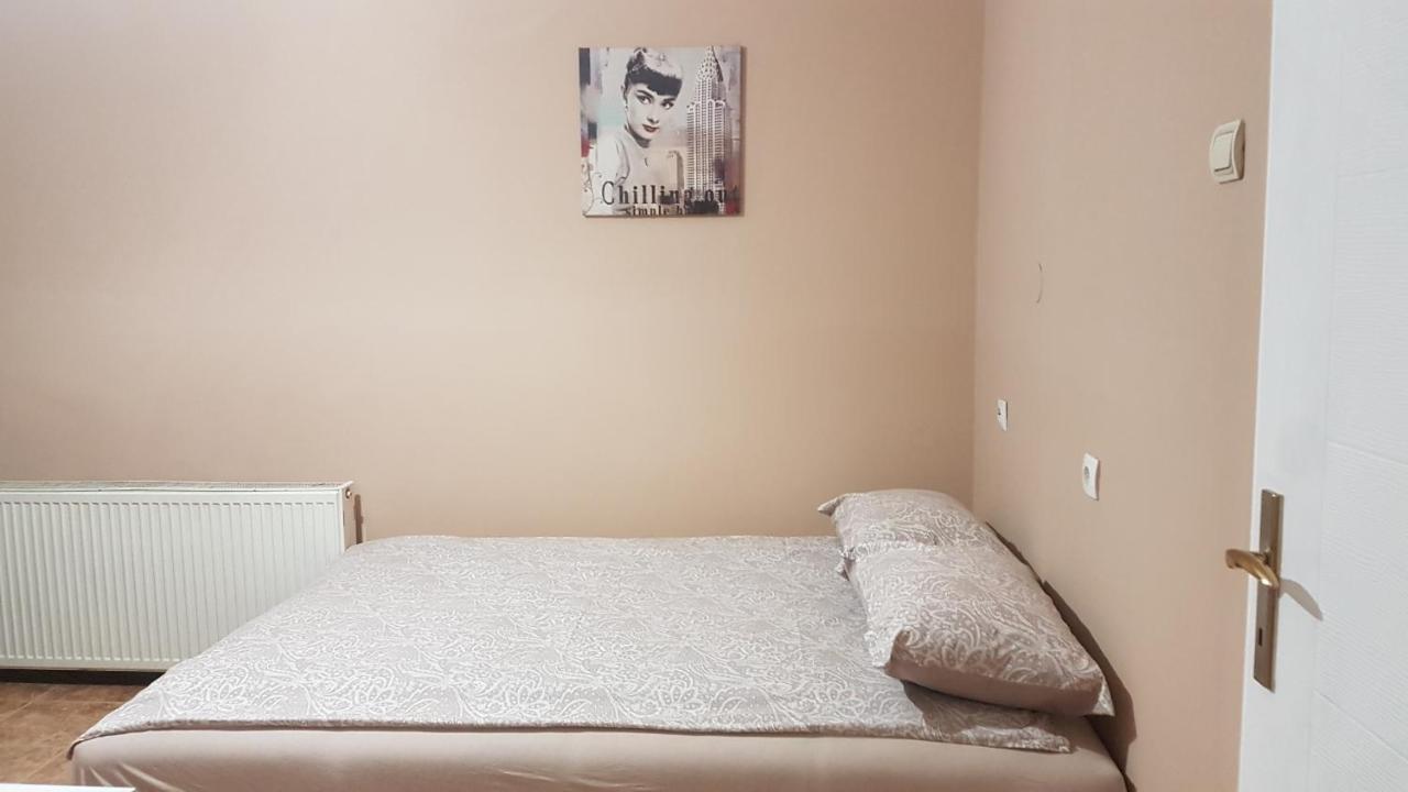 Bb Downtown Apartment Баина-Башта Экстерьер фото
